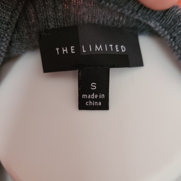 The Limited Gray Sweater Size SMall - Picture 4 of 6